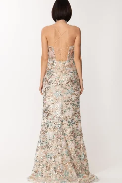 Fabiana Ferri Abito Lungo con Paillettes e Accessorio Di PiumeSALVIA