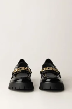 Guess Mocassini Almosty con Dettaglio Logo e CatenaBLACK