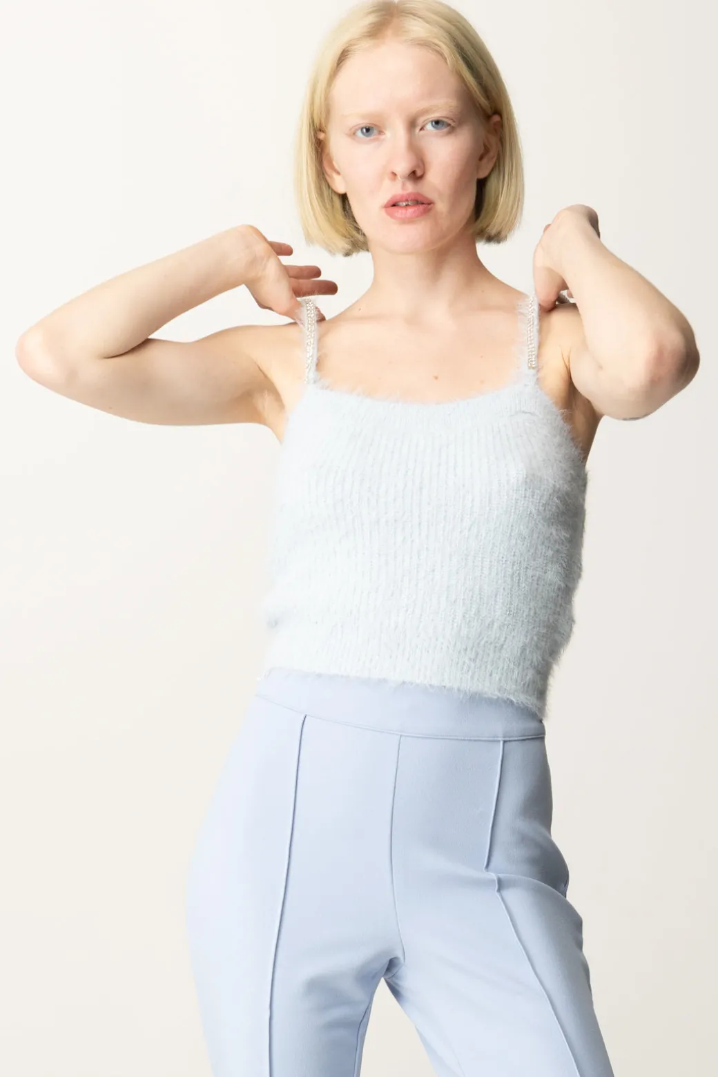 Guess Top Crop Keyla con Bretelle StrassSKY HIGH