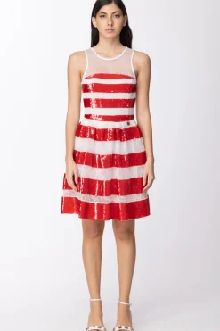 Mangano Mangano: Abito Garvey con Ampia Gonna a Pieghe In Pizzo Effetto Chantilly con Ricamo PaillettesOFFWHITE/ROSSO