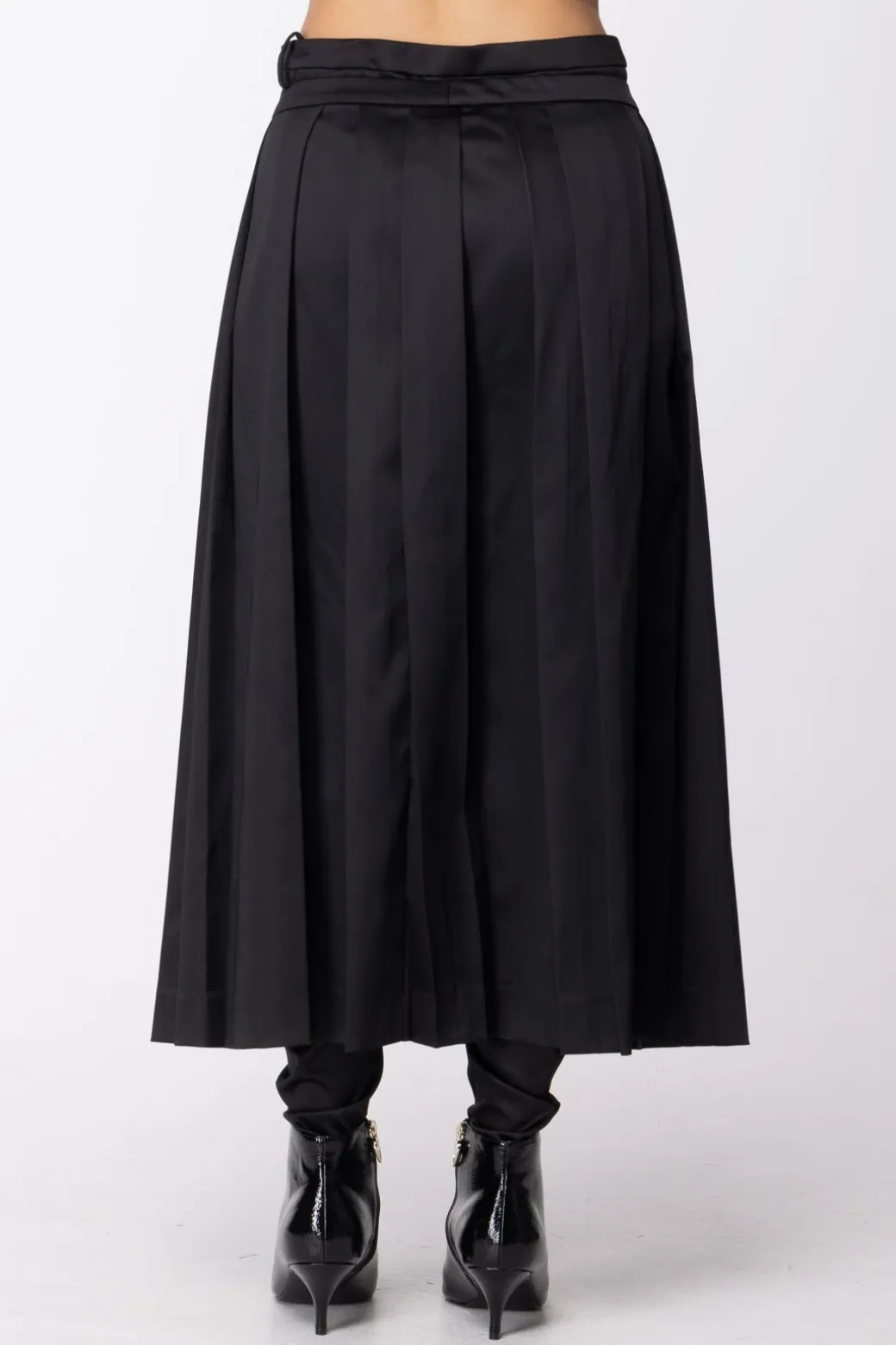 Mangano Mangano: Gonna Pantalone Chiusura con Bottoni DoratiNERO