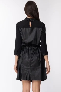 Manila Grace Abito Corto In Ecopelle con Gonna a PiegheNERO