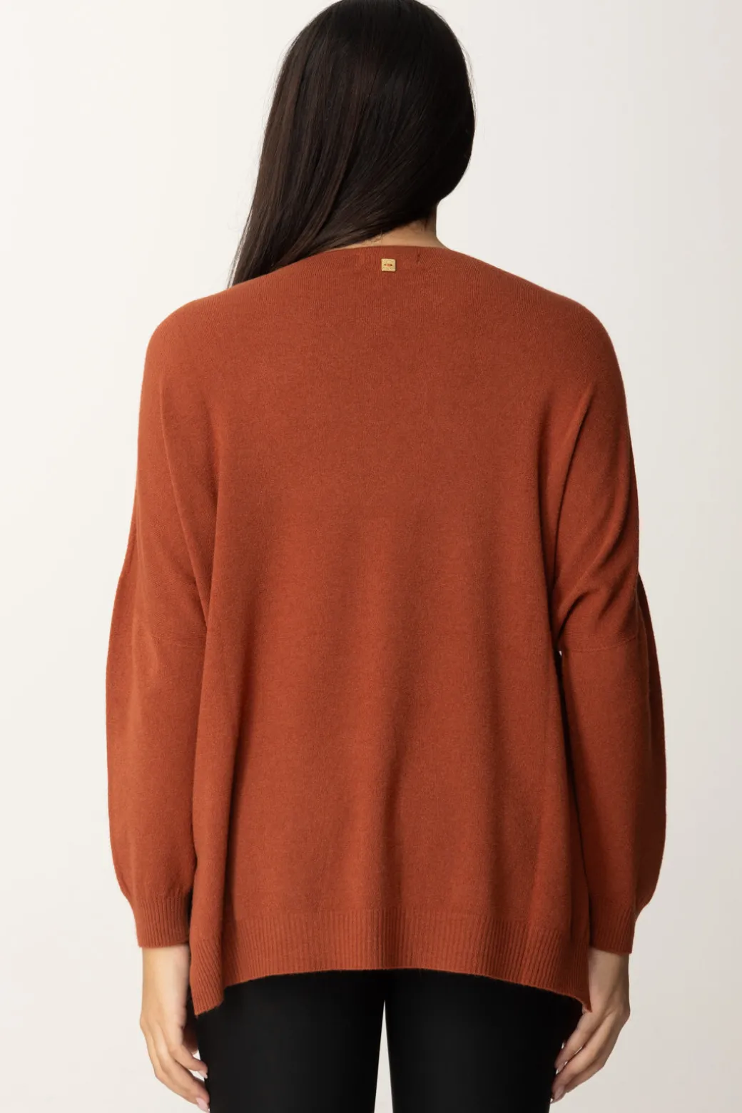 Manila Grace Maglia Asimmetrica con Scollo a VSIENA BROWN