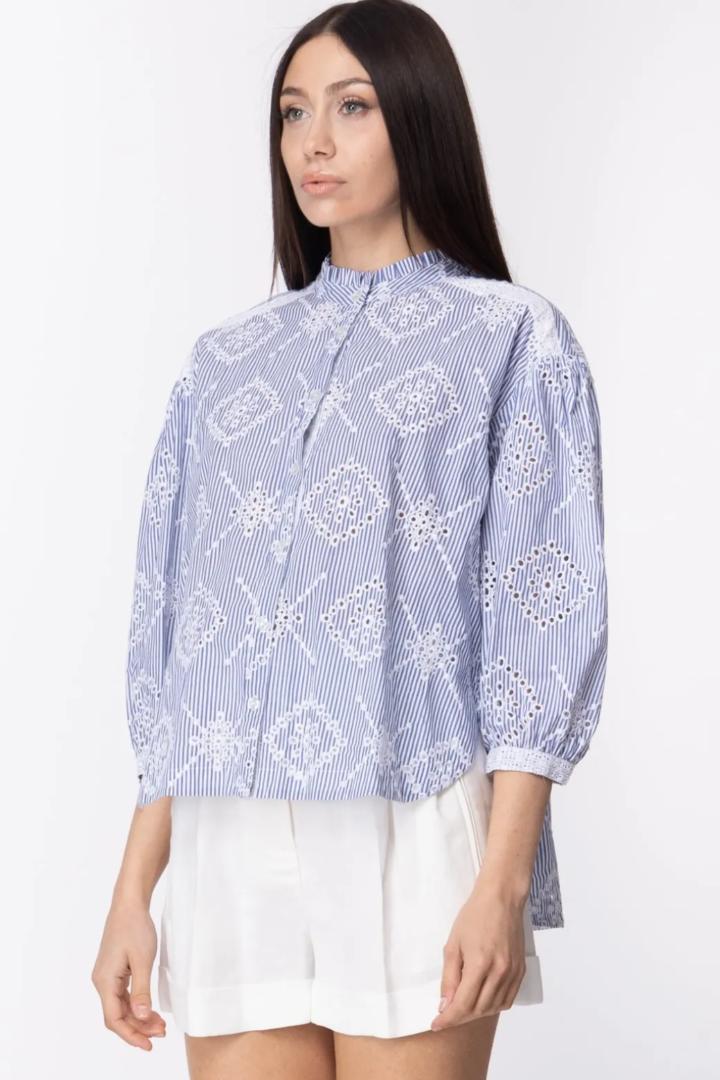 Twin-set Camicia Ampia e Asimmetrica In SangalloSANGALLO SU RIGA NEVE/INDACO