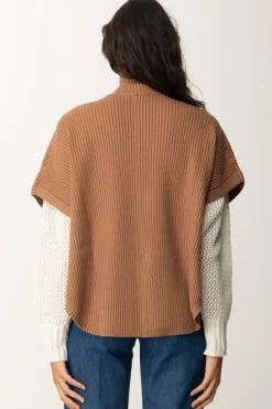 Twin-set Maglia a Poncho con SpacchiCARAMEL CAMEL