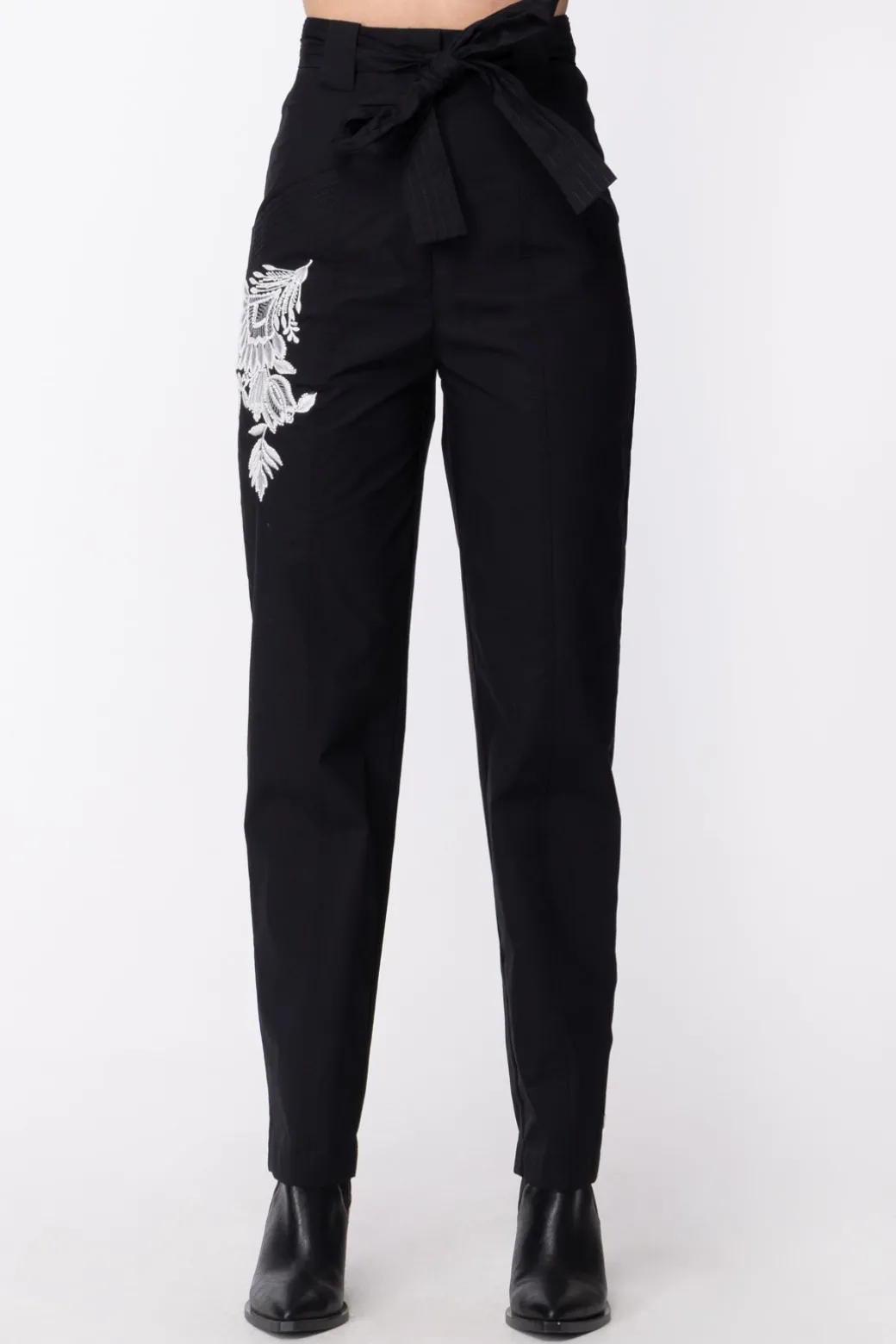 Twin-set Pantaloni con Ricamo Fiore e FusciaccaNERO