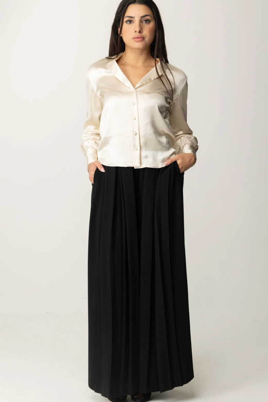 Twin-set Pantaloni Plissé con BottoniNERO