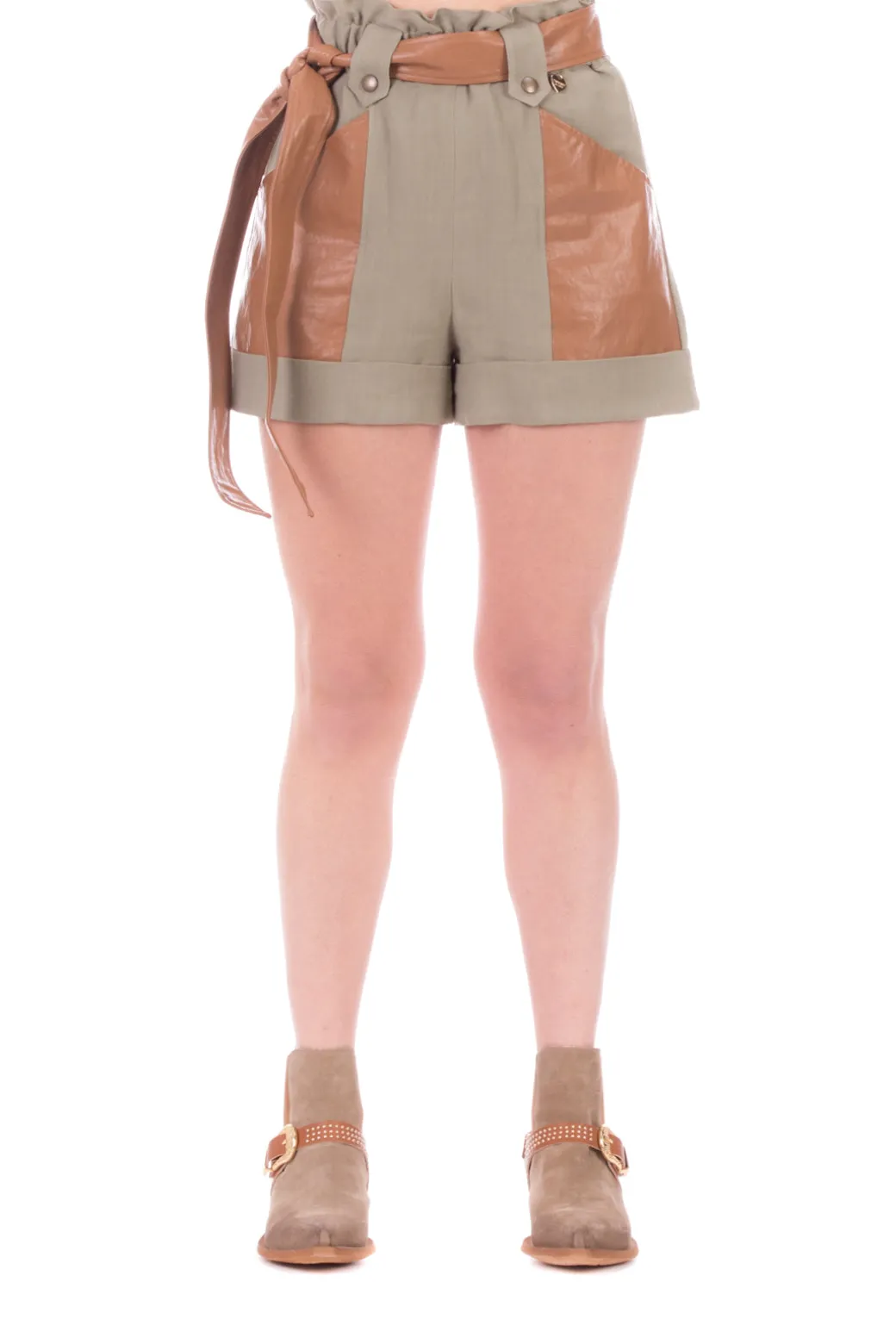 Twin-set Shorts In Canvas con CinturaOIL GREEN